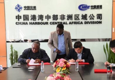 Convention signée entre la CUB et la société China Harbour Engineering company LTD Cameroun (CHEC)